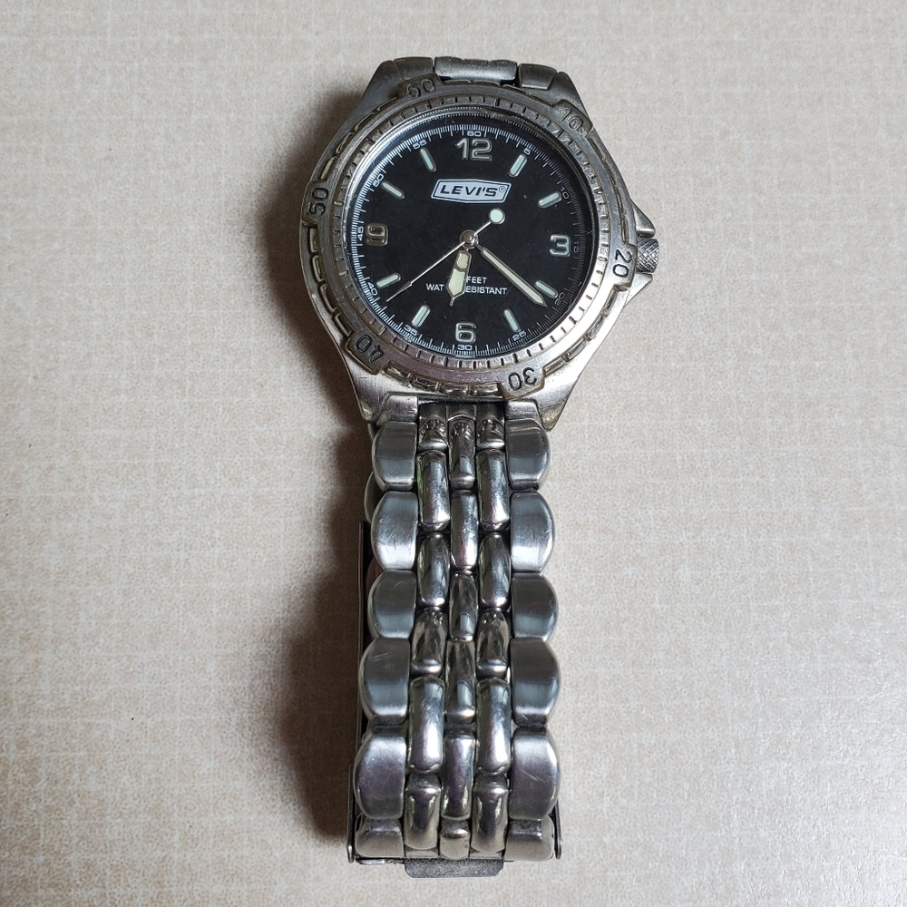 Levi's Strauss Mens Stainless Steel Watch (90's)